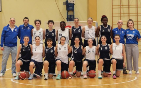 Pallacanestro Femminile Vercelli: coach Davide Simone ripercorre una stagione esaltante