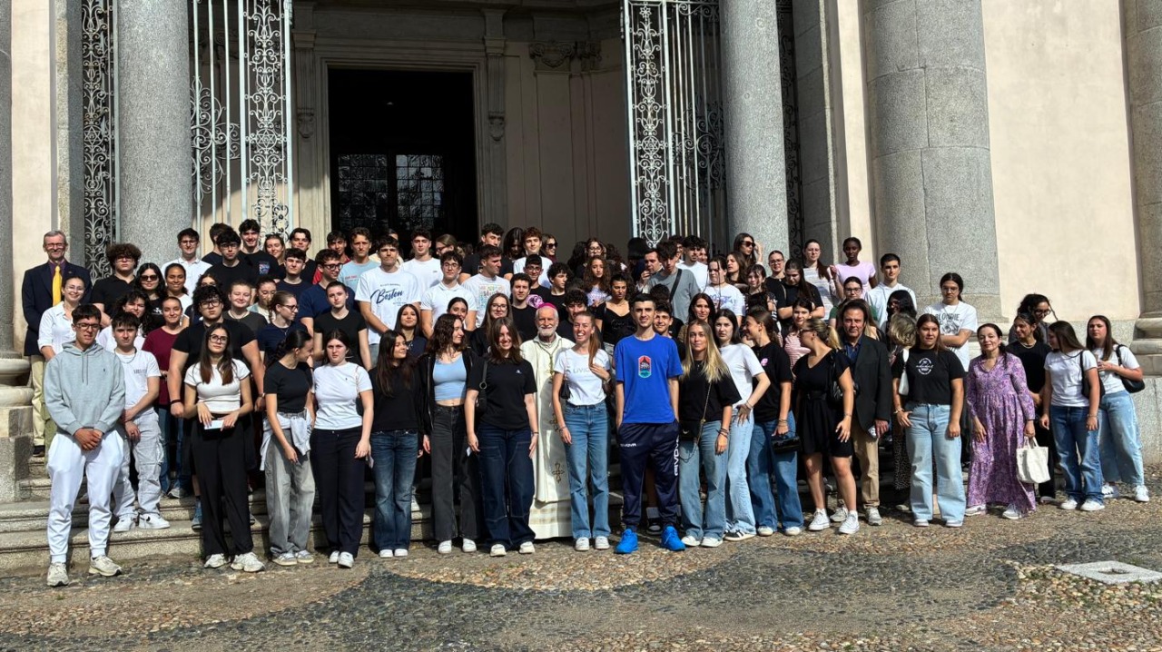 Duomo gremito di studenti e di docenti per la tradizionale Messa degli Esami