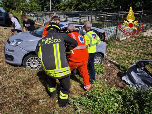 Incidente tra Borgo Vercelli e Villata: due anziani ricoverati in codice rosso e giallo