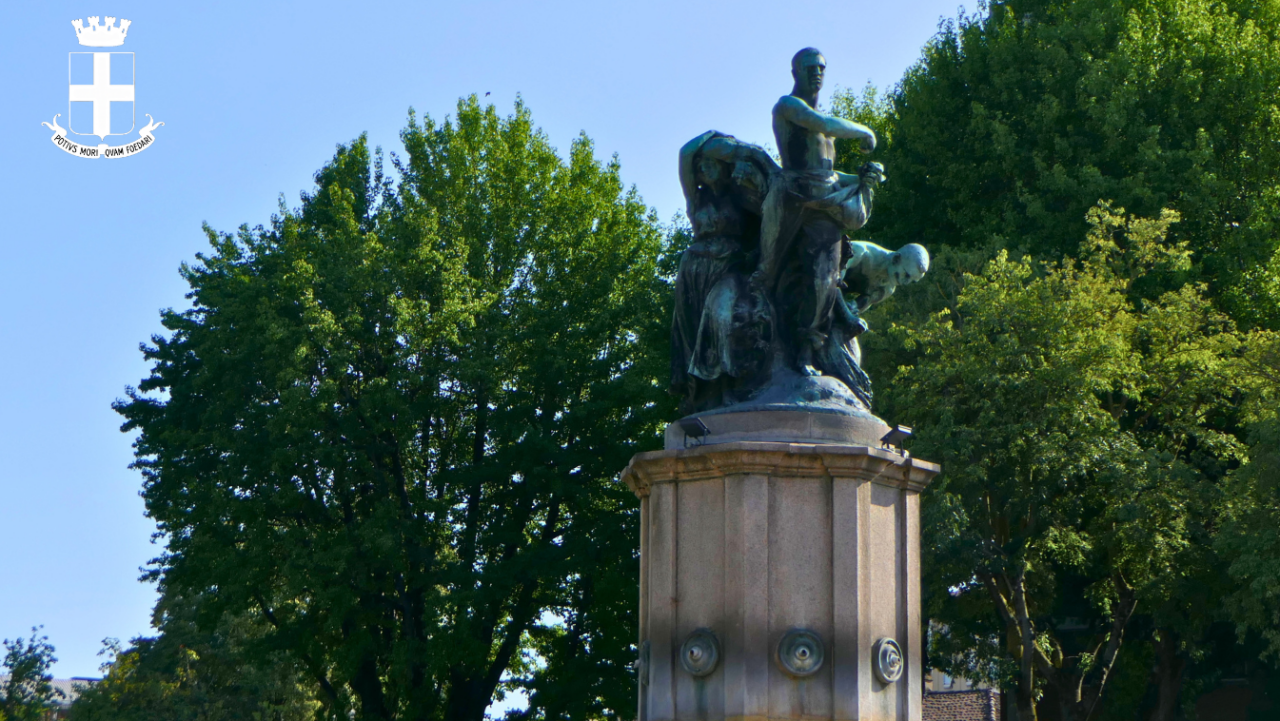 Dopo anni di attesa, via al restauro della fontana di piazza Roma