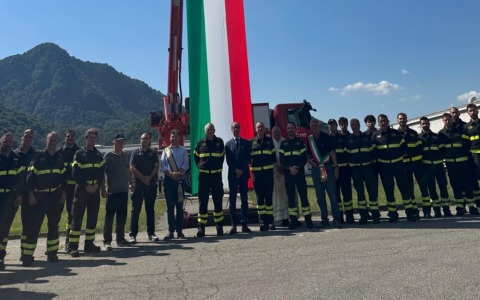 Inaugurato a Varallo il nuovo mezzo antincendio dei Vigili del Fuoco