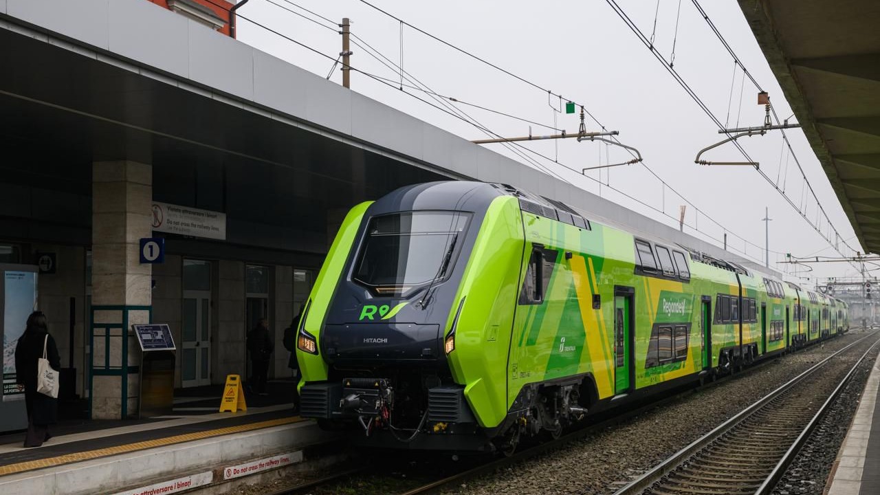 Trenitalia: consegnati due nuovi treni elettrici per la tratta Torino-Milano