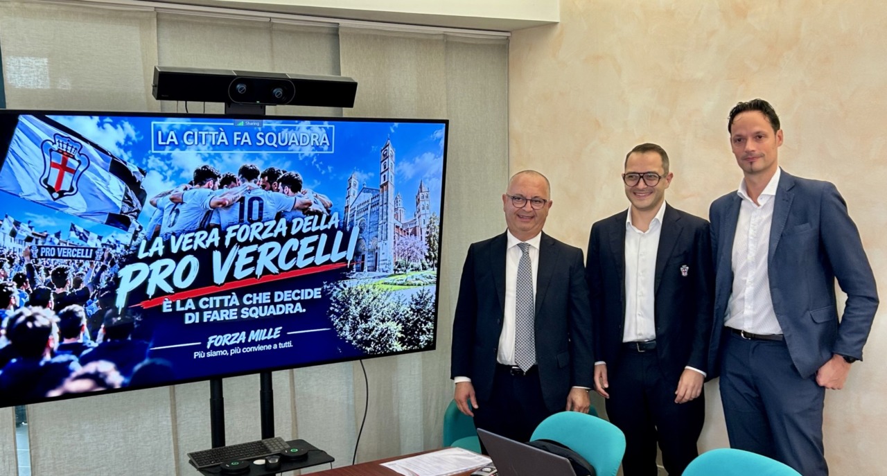 Pro Vercelli e Ascom: siglato ufficialmente “Forza Mille”, il progetto in cui la città fa squadra