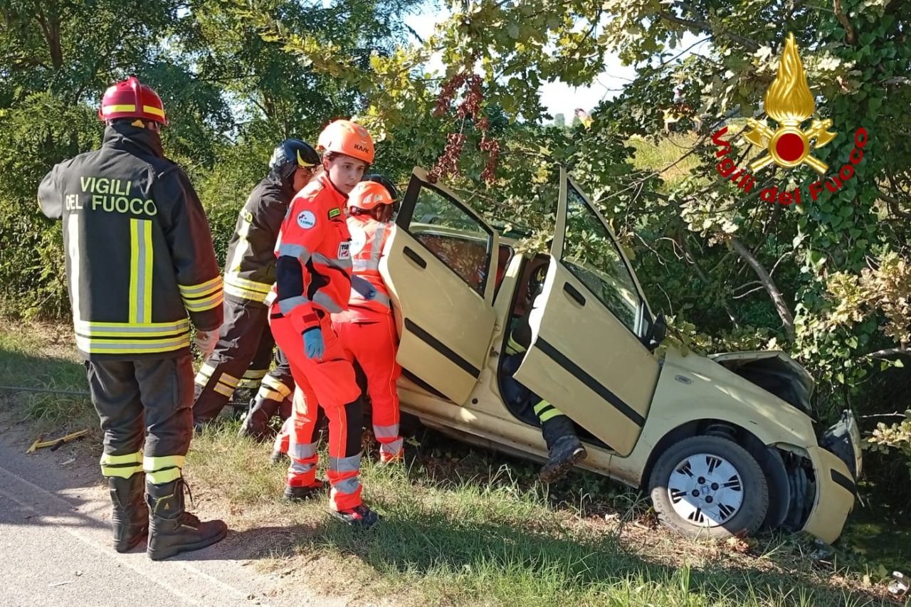 Schianto sulla provinciale tra Saluggia e Lamporo. Muore l’80enne saluggese Ugo Gallina