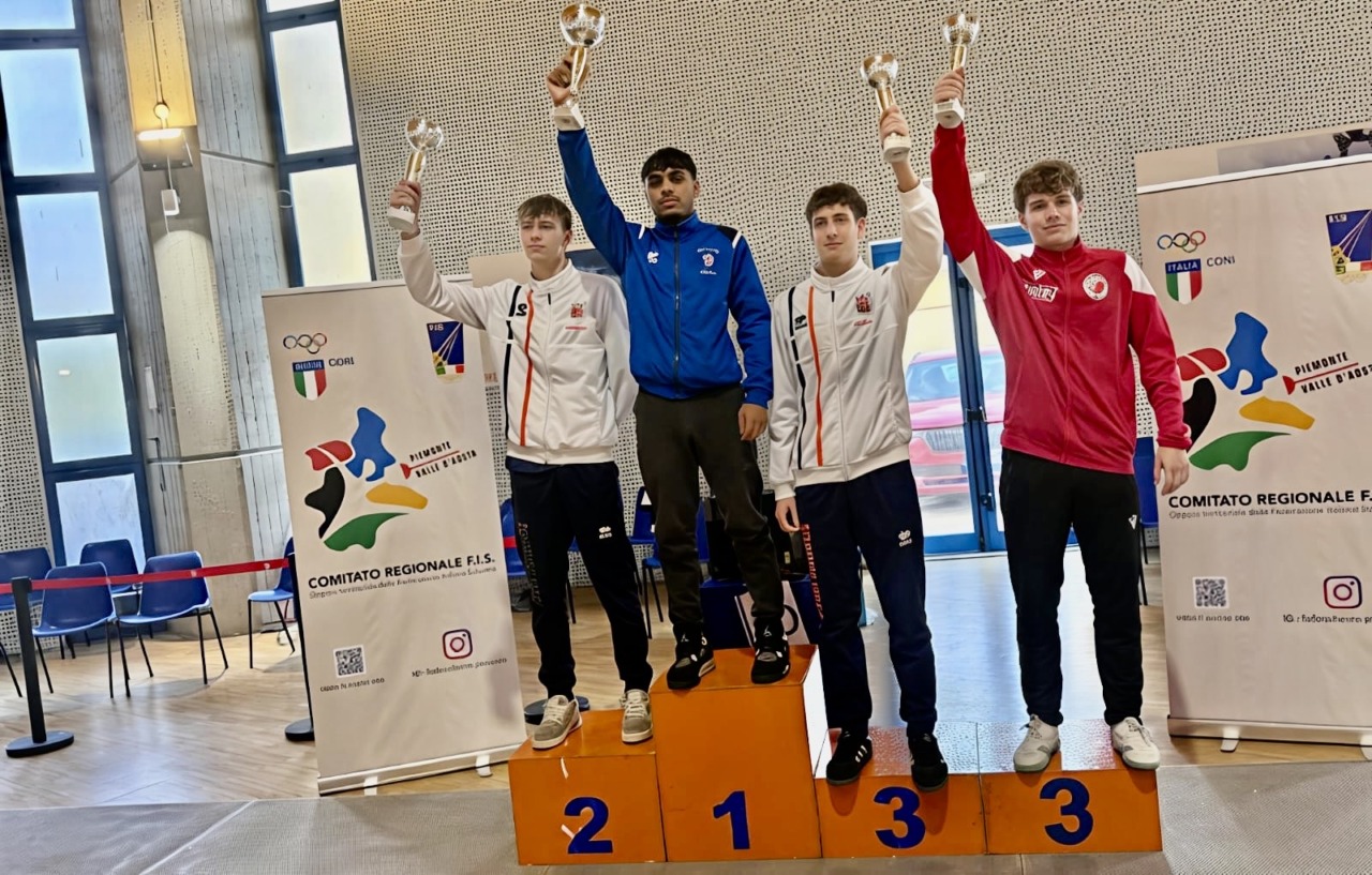 Pro Vercelli Scherma, 10 qualificazioni ai campionati nazionali: ottimi risultati ad Agliè per Cadetti e Giovani