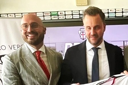 POLVERE DI… CALCIO – Caro Deléchat, non siamo «a posto così»! Nel dubbio, glielo scriviamo in tutte le lingue…