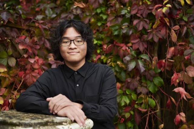 Curtis Phill Hsu, statunitense originario di Taiwan vince il Concorso Viotti di pianoforte